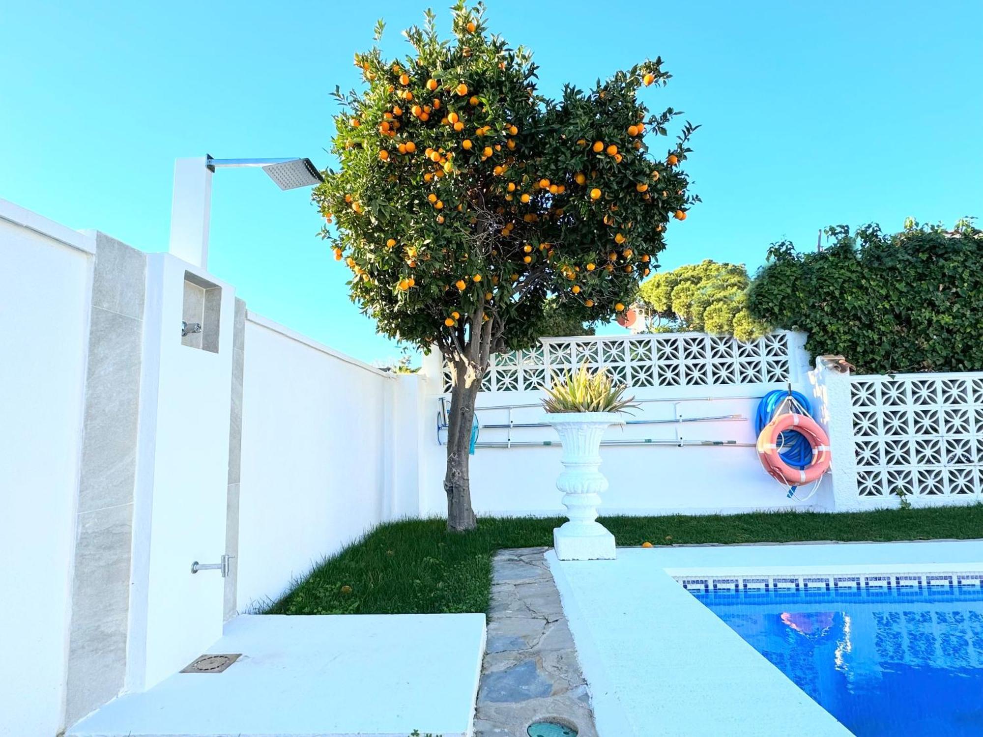 Villa Casacara Marbella Beachside Costabella -Spain Екстер'єр фото