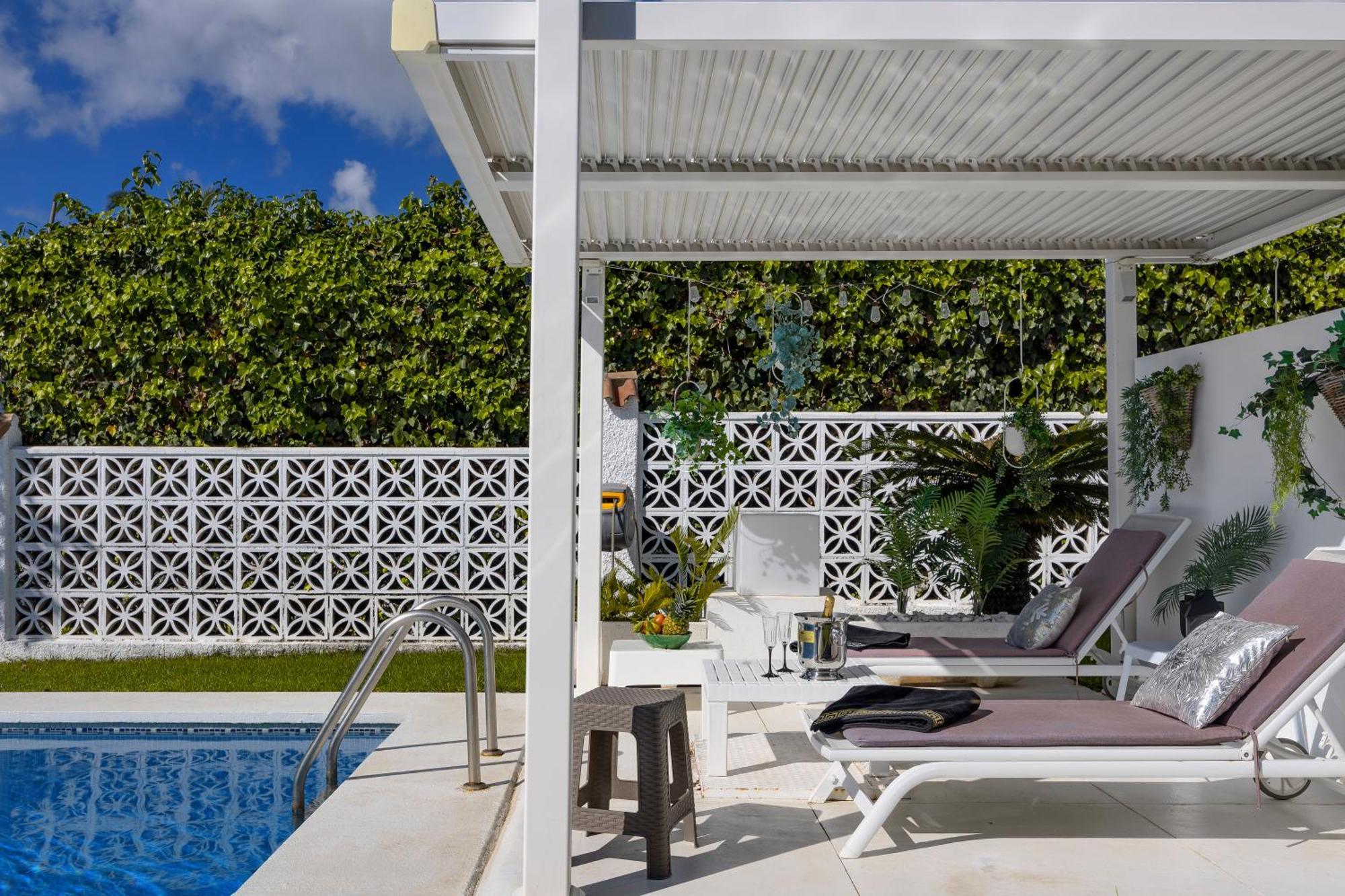 Villa Casacara Marbella Beachside Costabella -Spain Екстер'єр фото