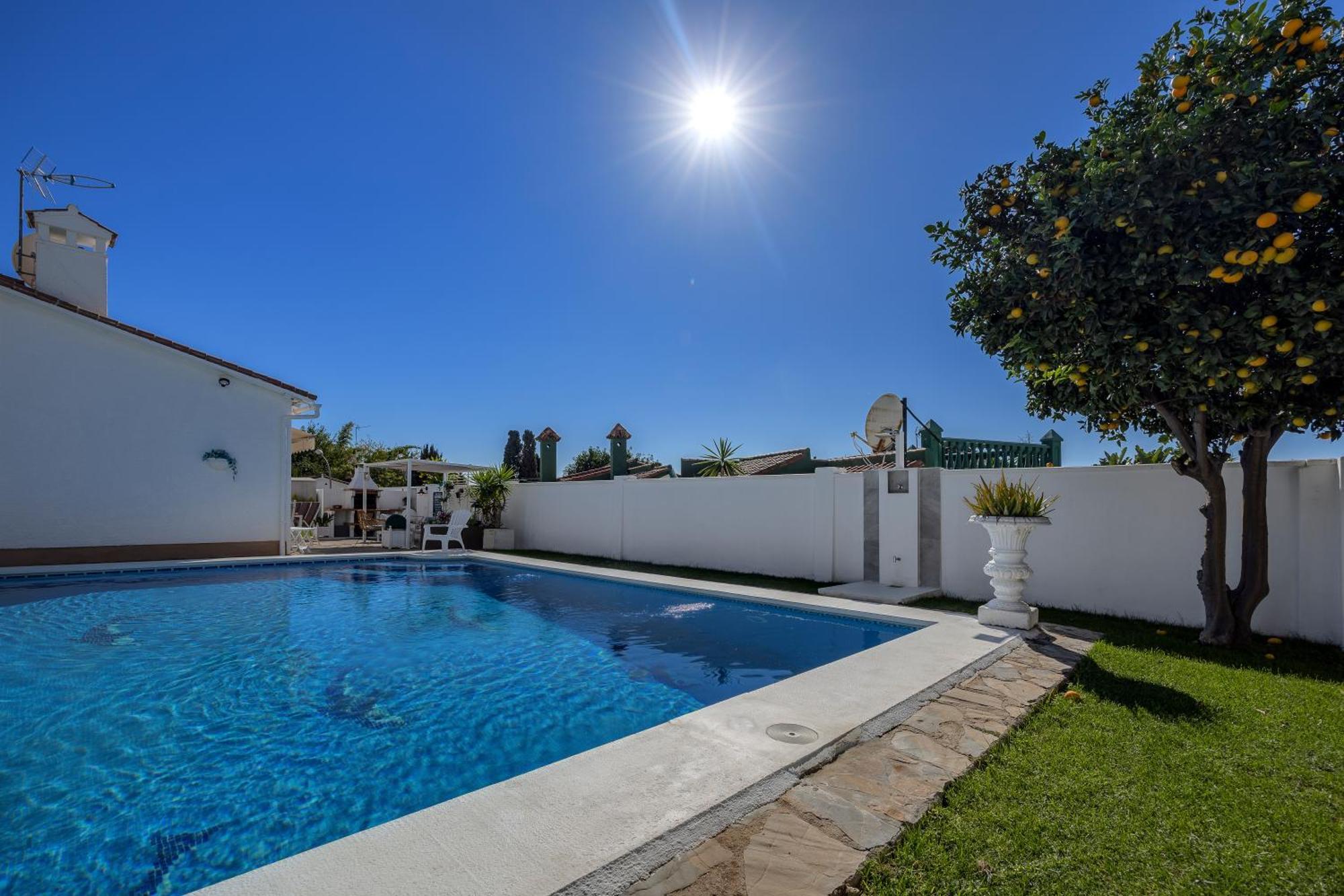 Villa Casacara Marbella Beachside Costabella -Spain Екстер'єр фото