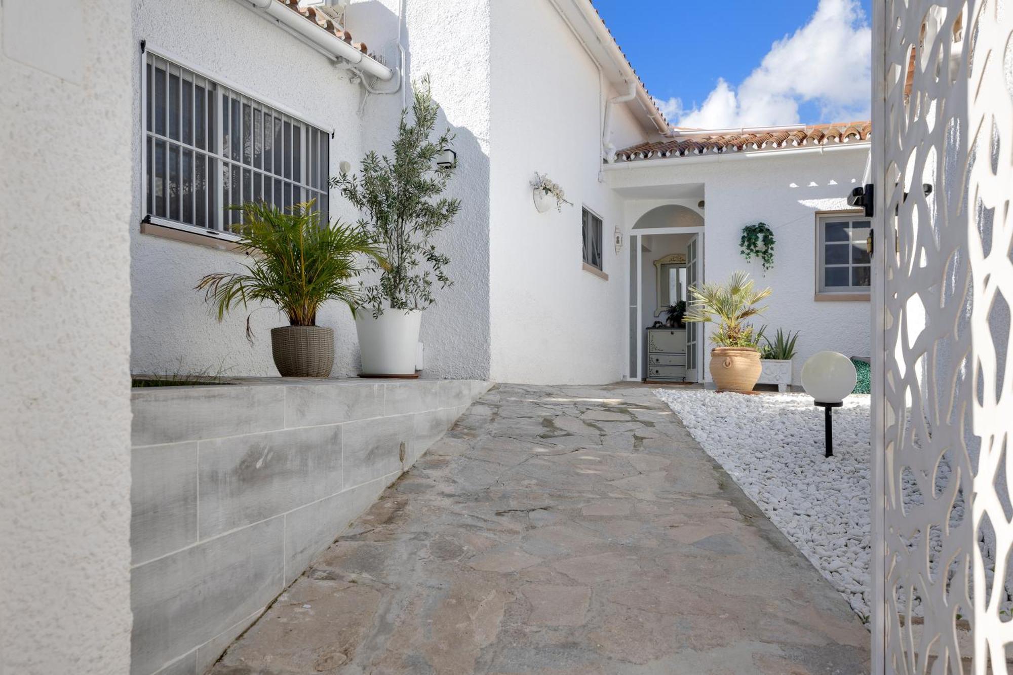 Villa Casacara Marbella Beachside Costabella -Spain Екстер'єр фото