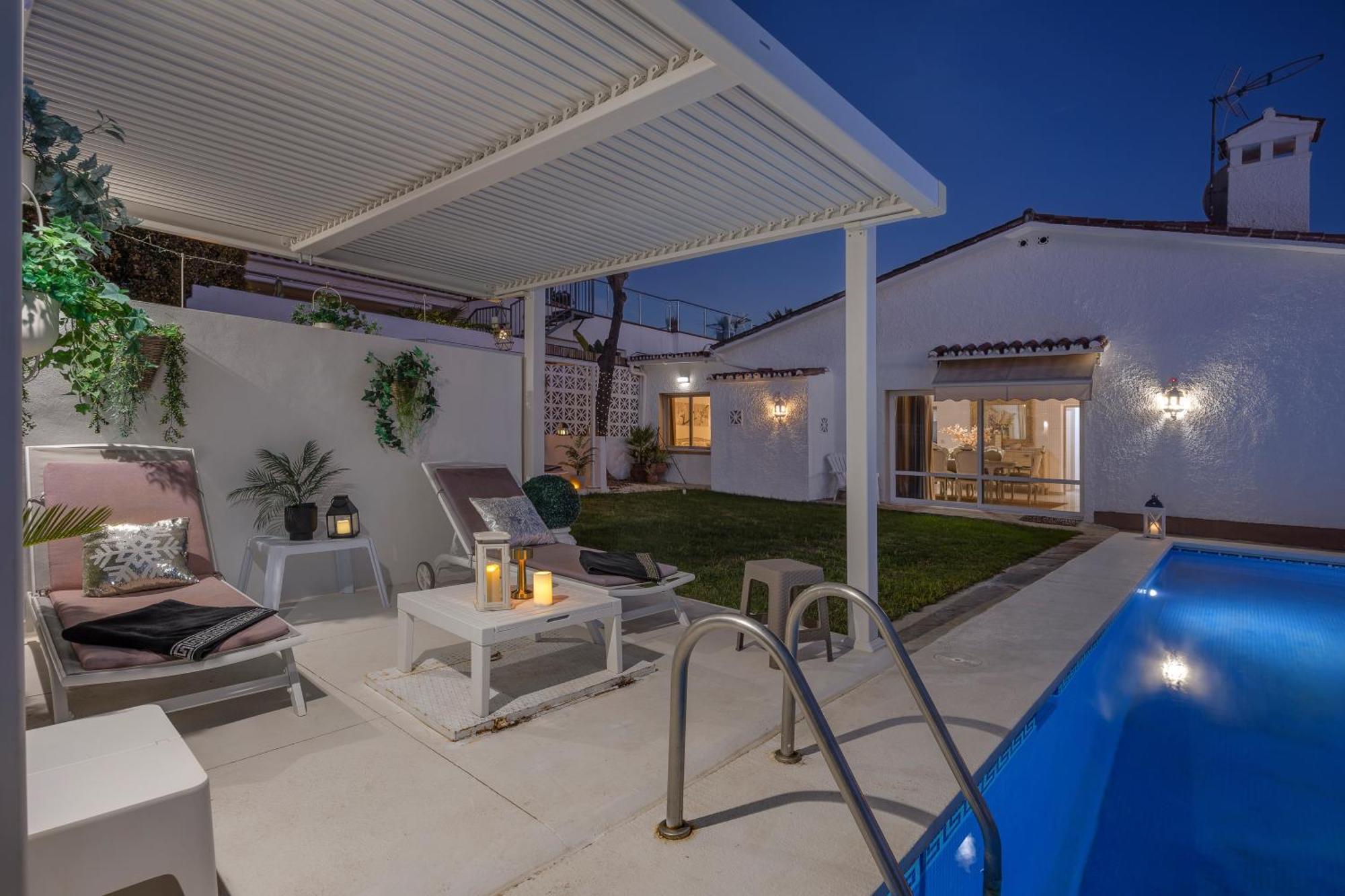 Villa Casacara Marbella Beachside Costabella -Spain Екстер'єр фото