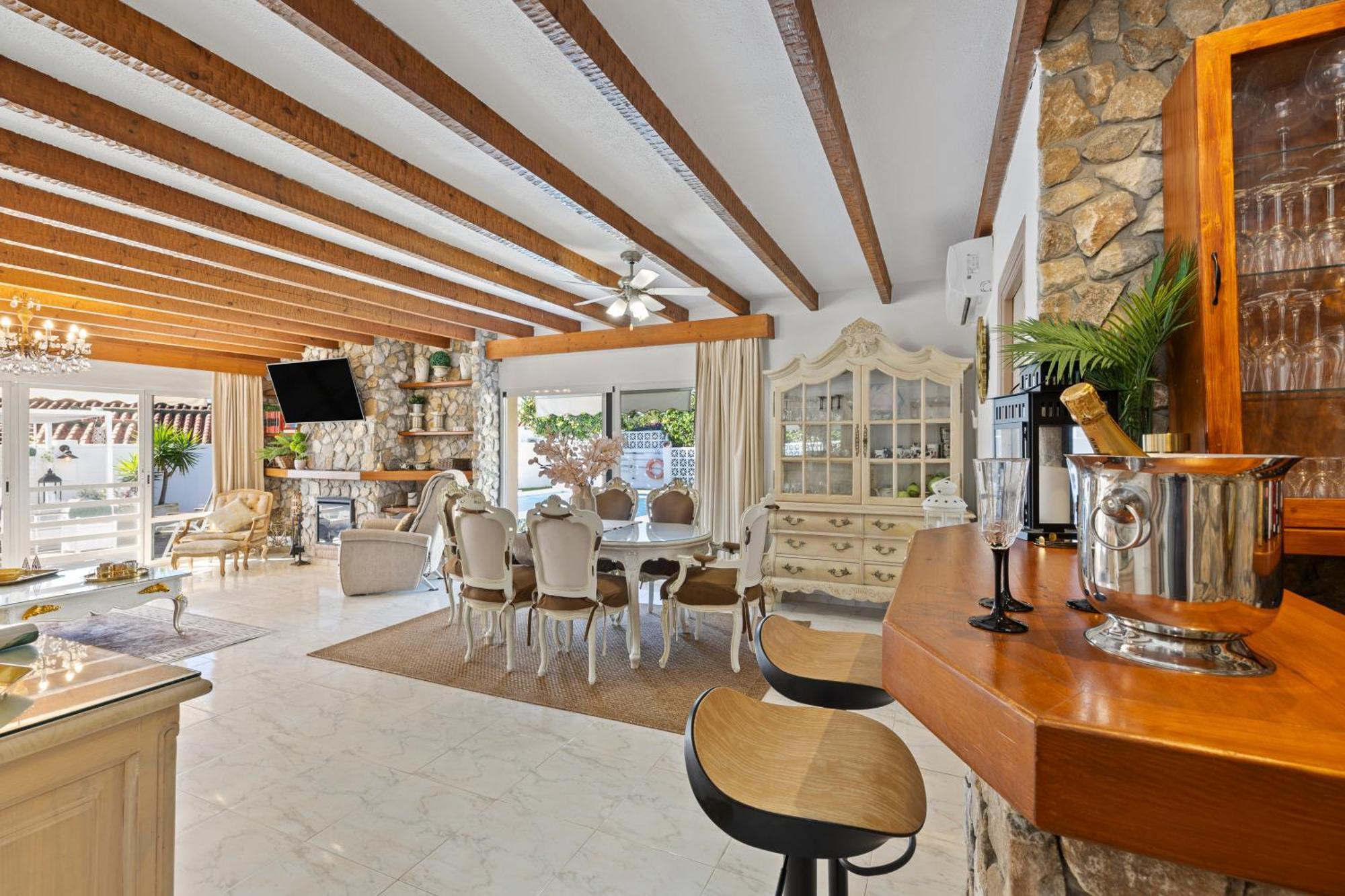 Villa Casacara Marbella Beachside Costabella -Spain Екстер'єр фото
